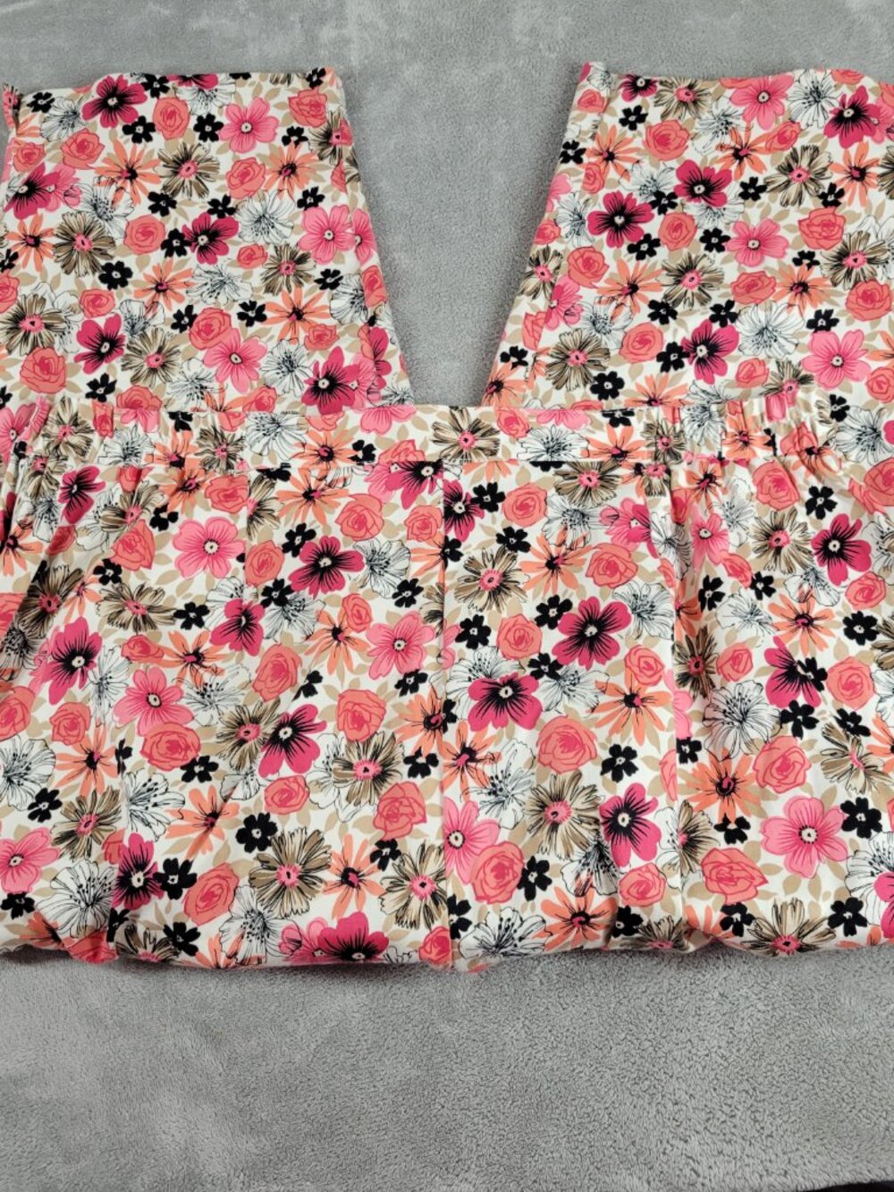 New York Clothing Co Floral Capri Pants Size 22W Black Pink Slit FLO233E - Picture 6 of 10